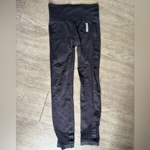 Gymshark Seamless Black High Waisted Leggings Perforated Panels Size S
